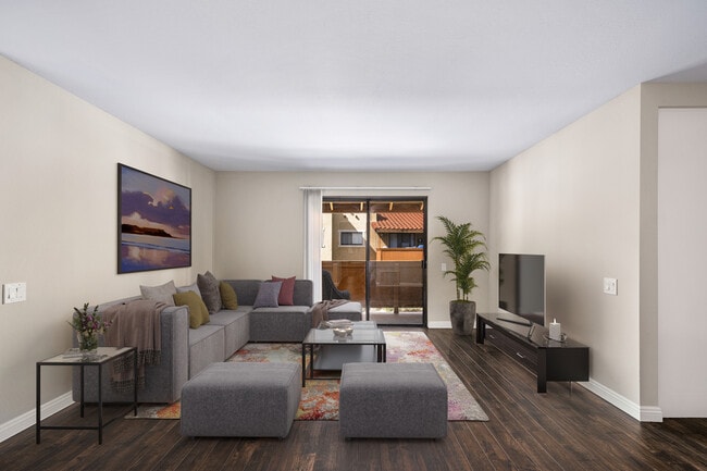 Las Flores Gardens Apartments