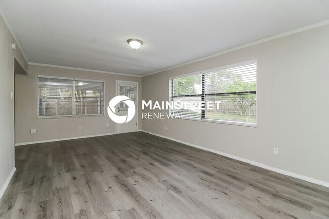 Photo - 3 Bedroom Pet-Friendly Home in Longwood, FL with Main Street Renewal