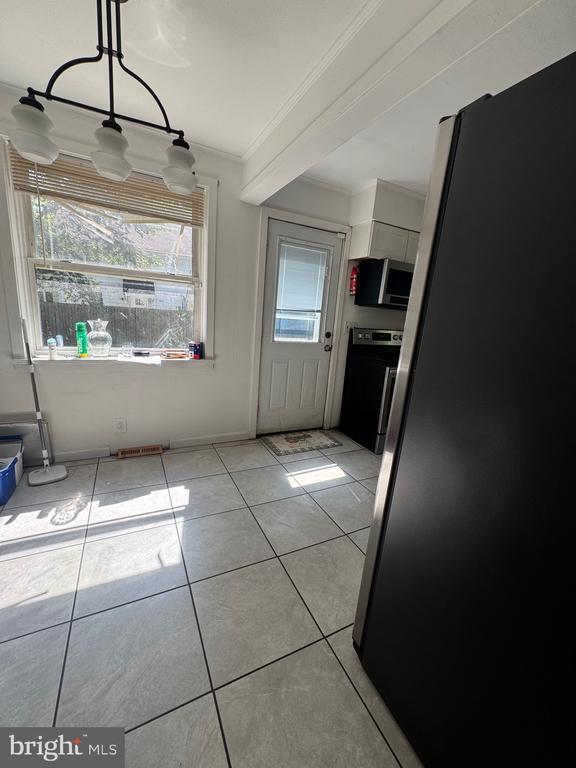 Photo - 225 Giles Rd