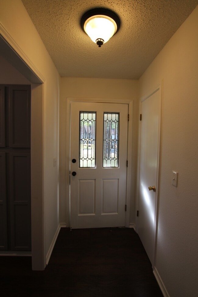 Photo - Coming Soon: Stunning 2 bedroom, 2 bath home in Whitehouse ISD!