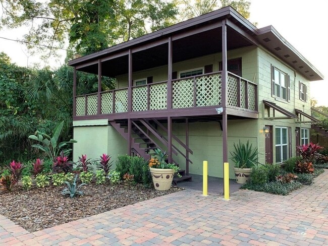 Building Photo - 2512 Musselwhite Ave Unit 3