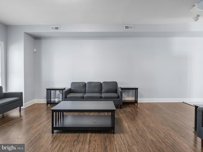 Photo - 1713 E Lafayette Ave