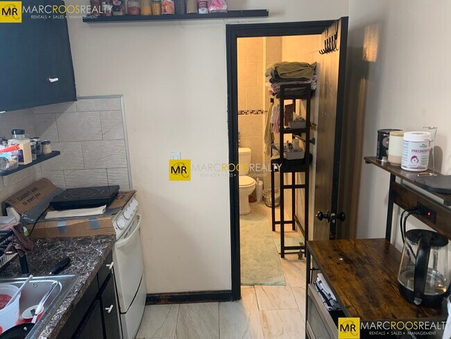 Photo - 178 Brighton Ave Unidad 10