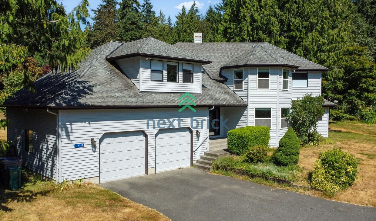4 Bed 2.5 Bath Custom Built Single-family ... - 4 Bed 2.5 Bath Custom Built Single-family ...
