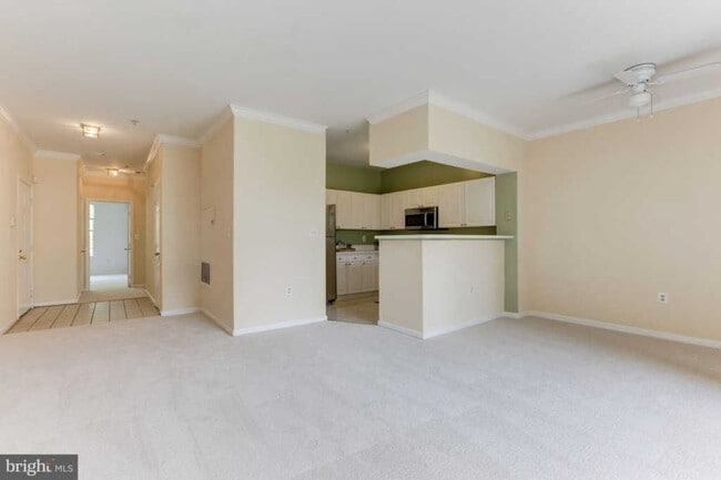 Photo - 12903 Alton Sq Unidad 201 Rental