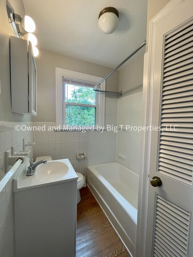 Photo - Charming three bedroom cottage in Claymont