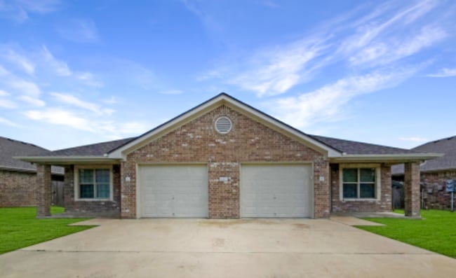 Building Photo - 4415 Brutus Ln Rental