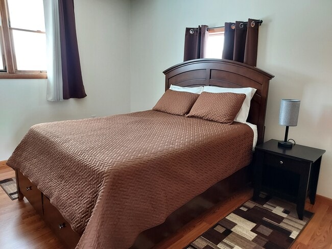 Bedroom - 18148 Switzer Rd