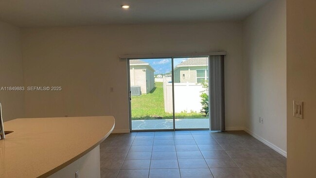 Photo - 2565 Penguin Blvd