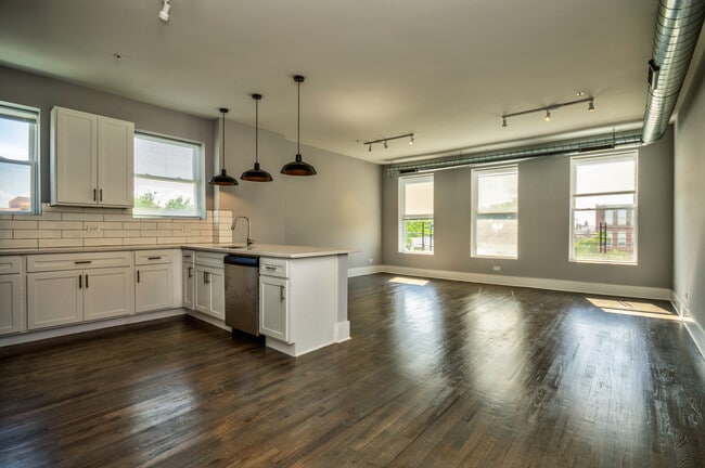 Photo - 2007 S Allport St Unit 4