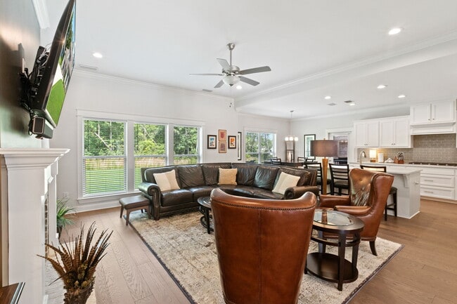 Photo - 31889 Marvanna Dr