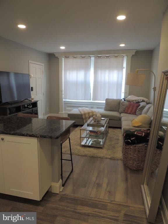 Photo - 17 S Walnut St