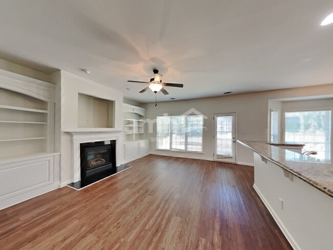 Photo - 106 E Cavendish Dr