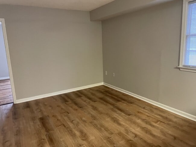 Photo - 323 Jefferson St Unit 2nd Floor