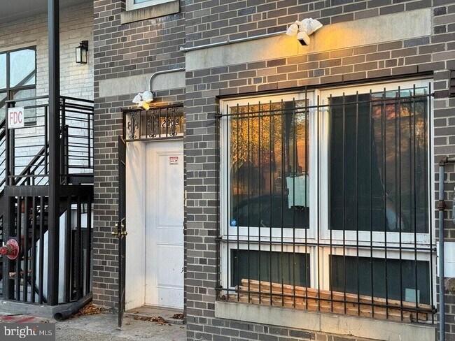 Photo - 2009 Benning Rd NE