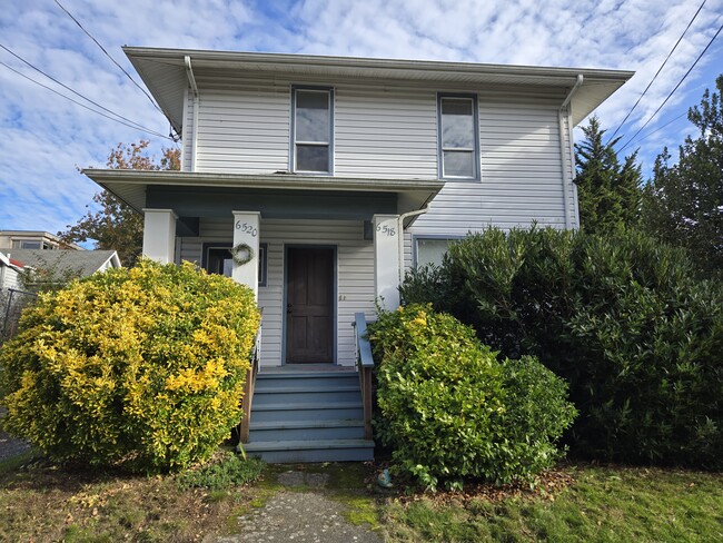 Building Photo - 6518 25th Ave NW Unit 2