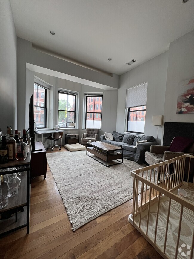 Building Photo - 555 Columbus Ave Unit 101 Rental
