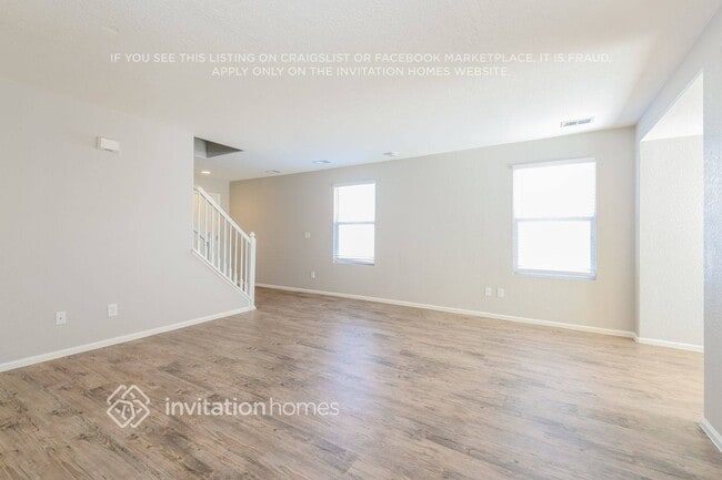 Photo - 444 E 77th Pl