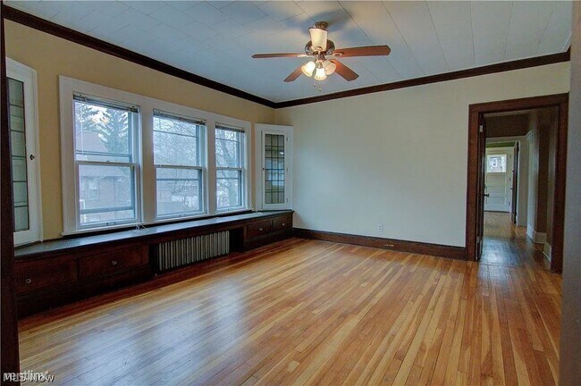 Photo - 3 br, 1 bath Triplex - 2621 Idlewood Road 1