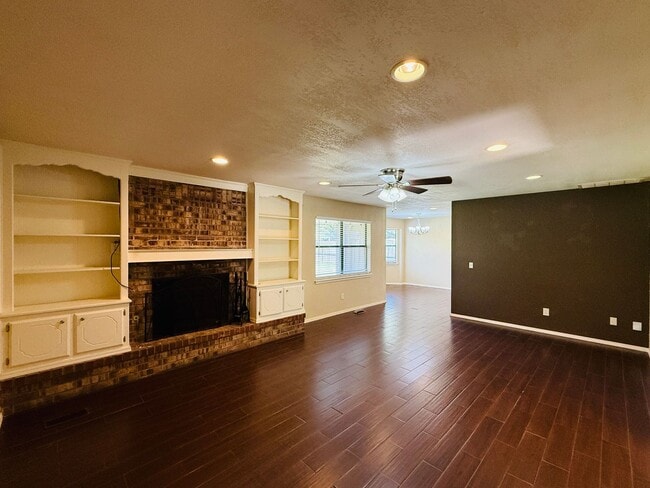 Photo - 1135 W Johnathan Way