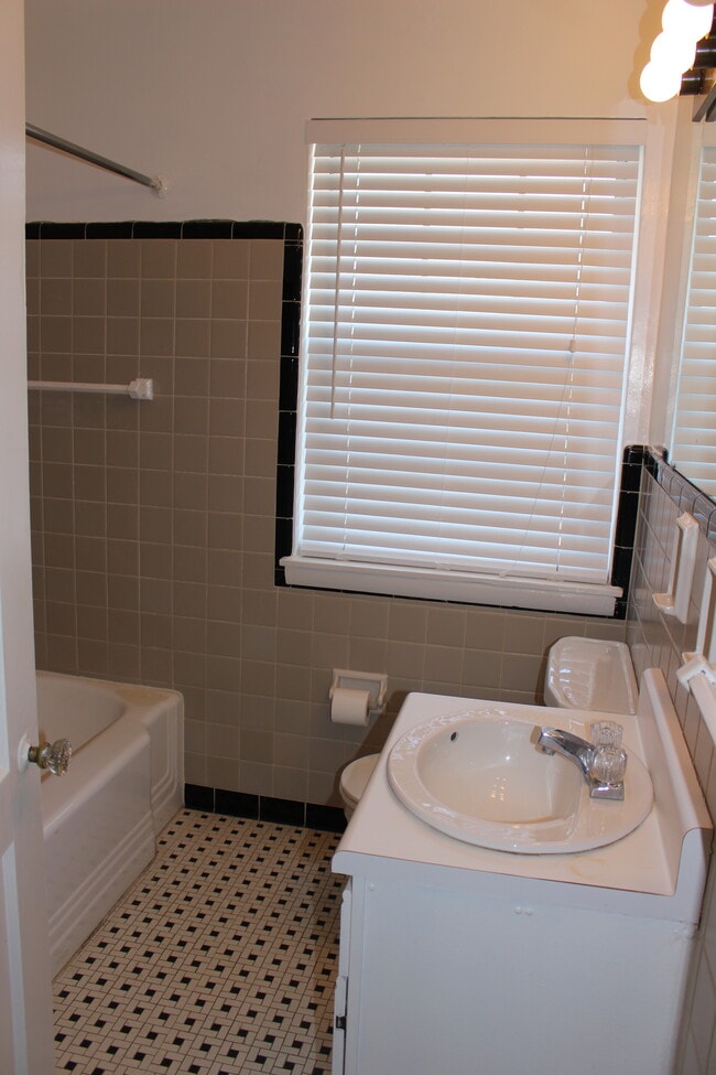 Photo - 1208 34th St S Unidad 3