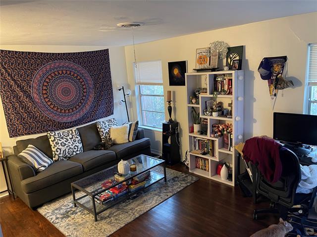 Building Photo - 6645 Ascot Ln