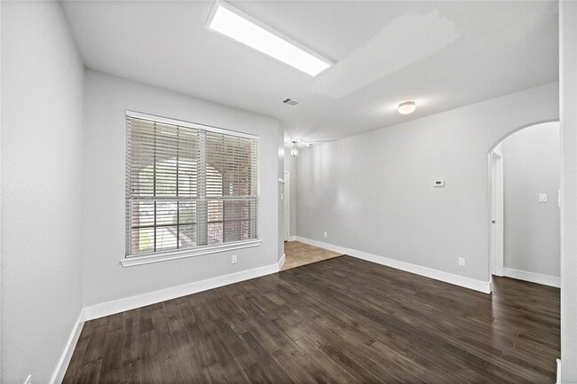 Photo - 3314 Halle Trace Ln