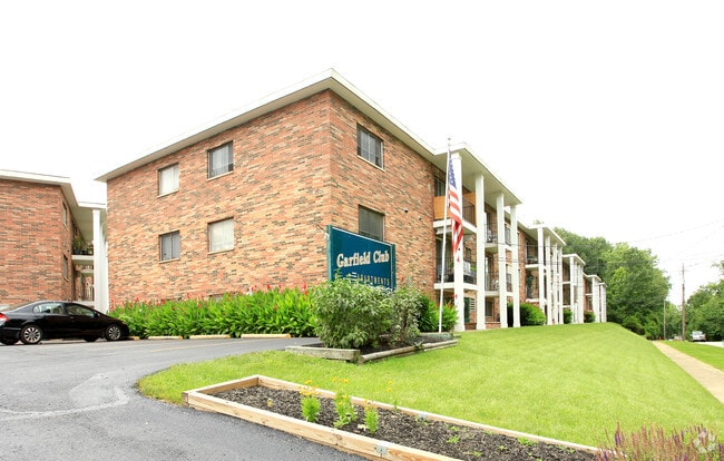 Garfield Club Apartments - Garfield Club Apartments
