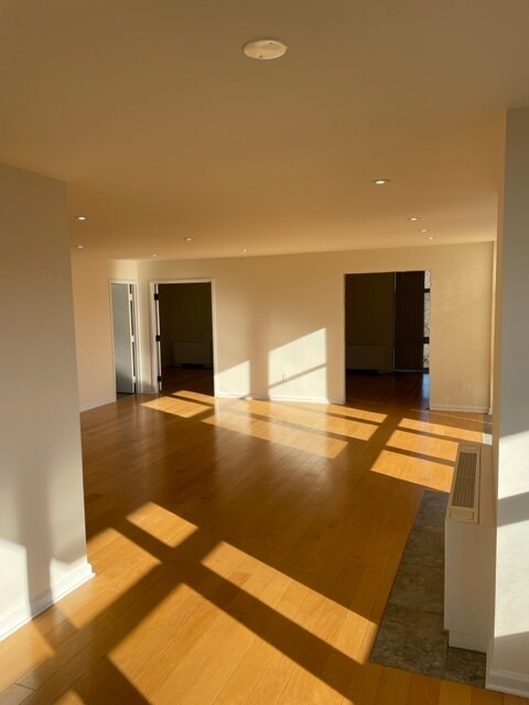 living room - 3600 Conshohocken Ave Unit 705