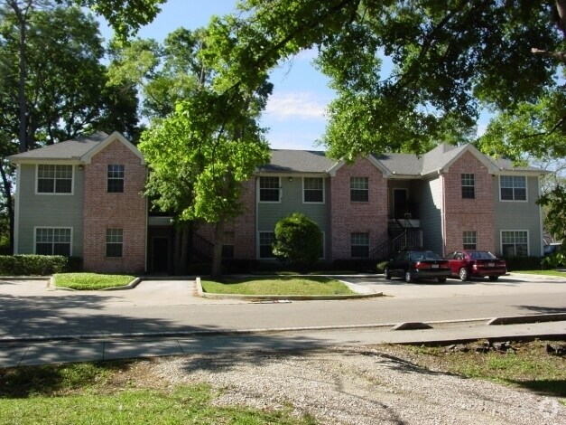 Primary Photo - Saxon Square Rental