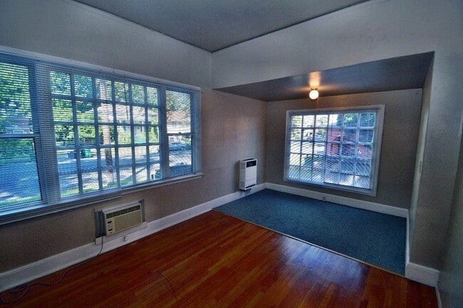 Photo - 642 W 3rd St Unit 642A