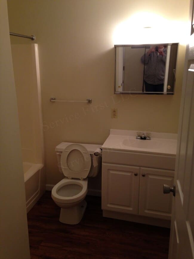 Photo - Fayette Manor Unit A4