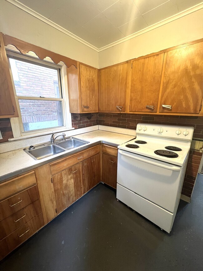 Photo - 231 Connecticut Ave