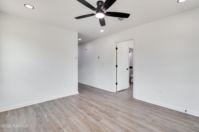 Photo - 142 Racca Rd