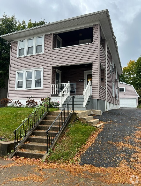 Building Photo - 79 Kneeland Ave Unit 2 (Second Floor) Rental