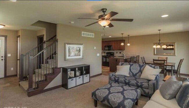 Photo - 2909 SE Keystone Dr
