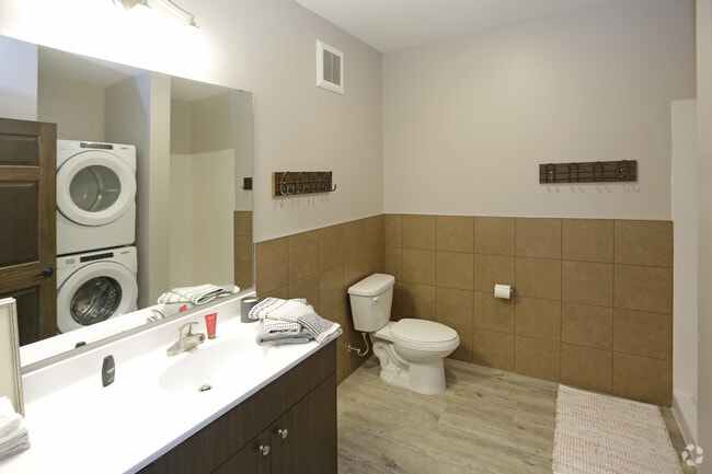 Studio, 1BA - 452 SF