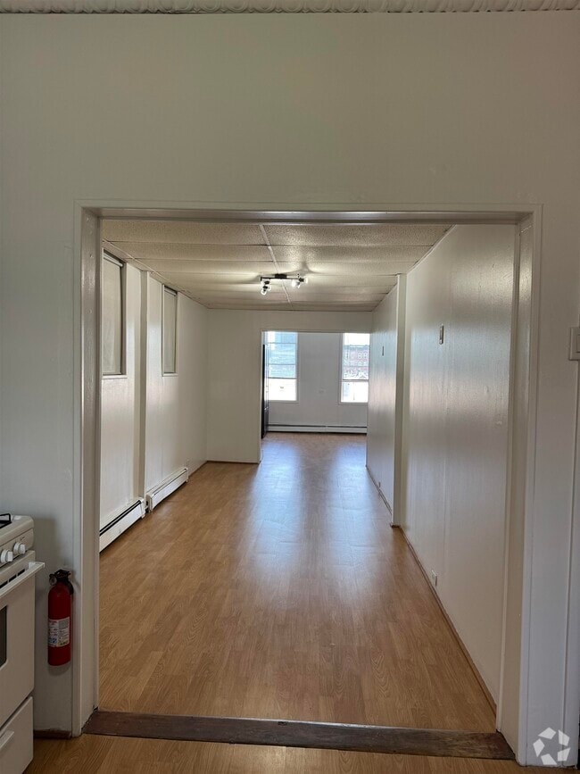 Building Photo - 630 Grand St Rental