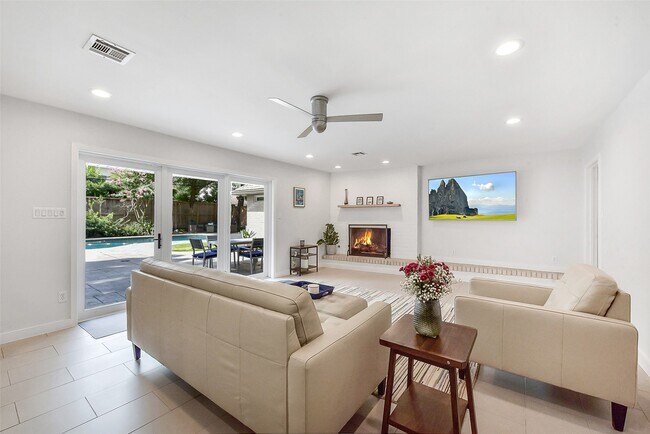 Photo - 12326 Old Oaks Dr