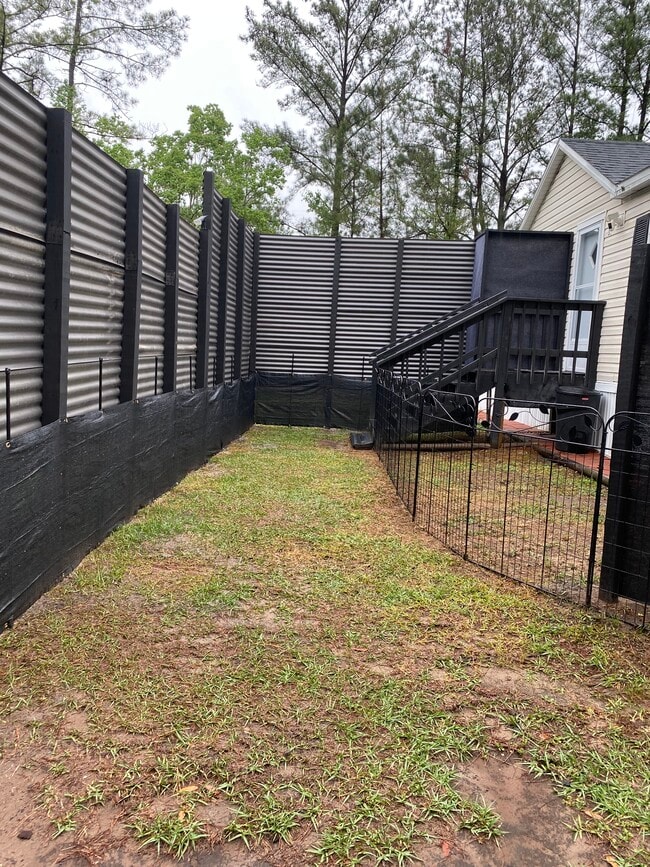 Private entrance - 45335 Eula B Rd Unit Efficiency Apt
