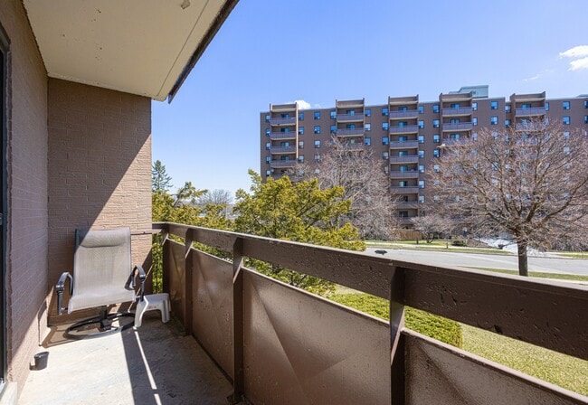 Photo - Vanier Place