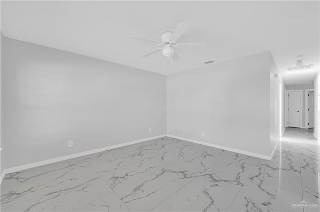 Photo - 3105 E Laurel St