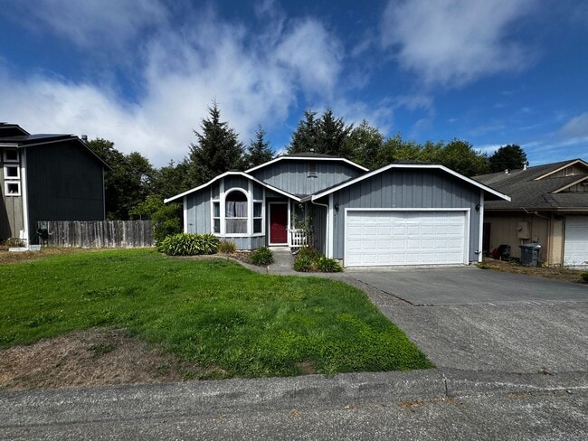 Beautiful pet-friendly home in a wooded ar... - Beautiful pet-friendly home in a wooded ar...
