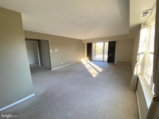 Building Photo - 103 Drummers Ln Rental
