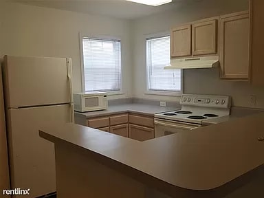 Kitchen Bar - 3710 Pardue Woods Pl Unit 102-2