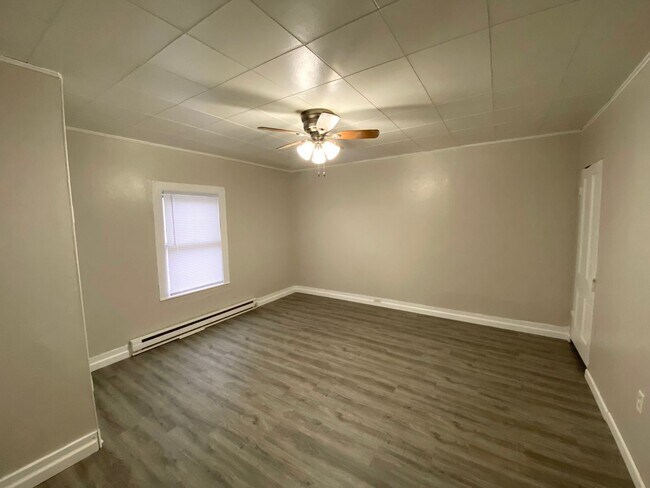 Photo - 321 Caroline St Unit 2 Upper