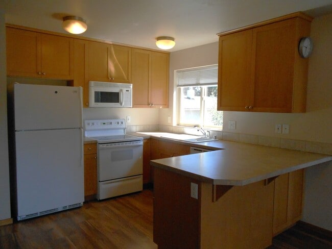 Building Photo - 919 24th St Unit 923