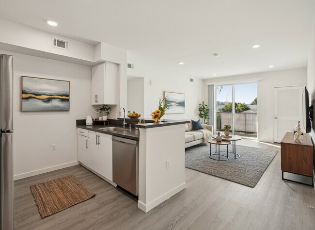 3518 Chesapeake Ave., Los Angeles, CA 90016