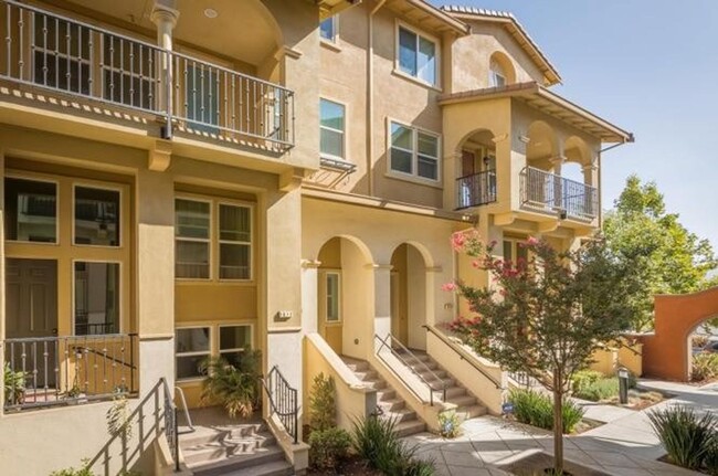 3 Bed 2 Bath Condo Near Great Mall - Milpitas - 3 Bed 2 Bath Condo Near Great Mall - Milpitas