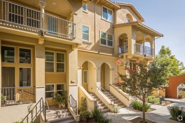 Building Photo - 3 Bed 2 Bath Condo Near Great Mall - Milpitas